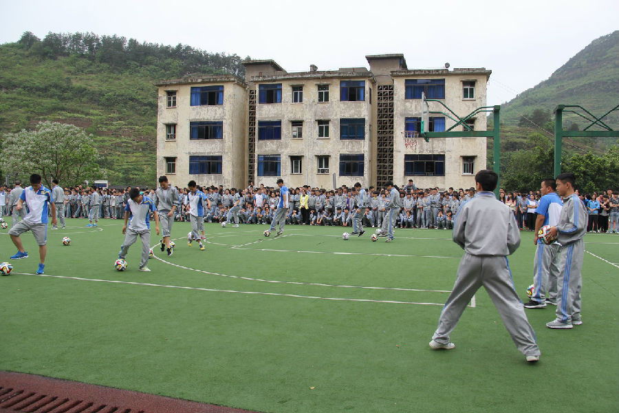 欢迎访问重庆市武隆县鸭江中学校